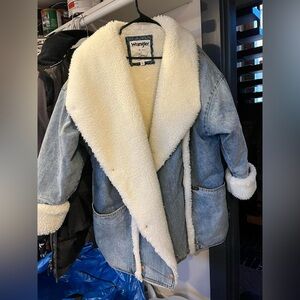 Lainey Wilson x Wrangler Jacket